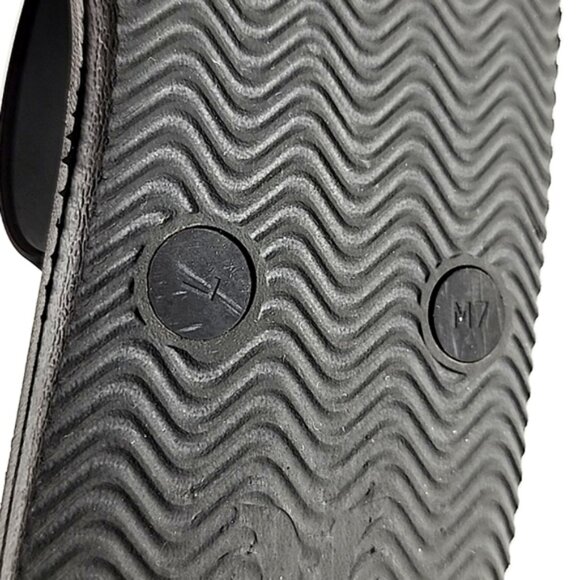 Hurley Men's Camo Black Grey Flip Flops Thongs Size 7 - Picture 10 of 10